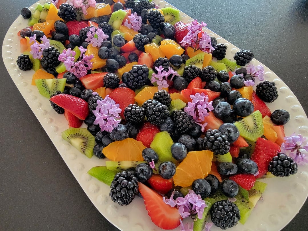 Fruit with Lilacs